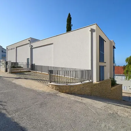 Apartament Kuca Bella *
