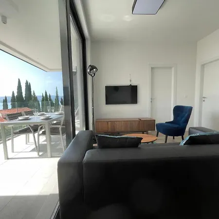 Apartment Kuca Bella